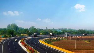 இனி சாலையில் ஒரு பள்ளம் கூட இருக்காது..  தன்னை தானே சரி செய்யும் 