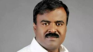 சிக்கல்.. சிக்காத தடயம்.. சல்லடை போட்டும் பயனில்லை! நெல்லை ஜெயக்குமார் வழக்கில் திணறும் காவல்துறை! 