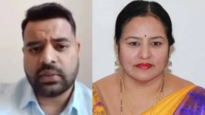 3000 ஆபாச வீடியோ: பிரஜ்வல் தாயார் பவானி ரேவண்ணாவிடம் நாளை விசாரணை.. ஒத்துழைக்காவிட்டால் அதிரடி கைது? 