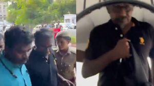  பெலிக்ஸ் ஜெரால்டு எங்கே? கண்ணீருடன் கேட்ட மனைவி! காலையில் ஏர்போர்ட்டில் கிடைத்த விடை ’அங்கு’ விசாரணை