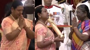 ‛‛விஜயகாந்த் இல்லையே’’.. பத்ம பூஷன் விருது வாங்கியதும் பிரேமலதா தந்த ரியாக்ஷன்.. கலங்கிய கண்கள் 