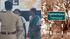 திருமணம் செய்து வைக்க கூறி டார்ச்சர்! 35 வயது மகனை கல்லை தூக்கி போட்டு கொன்ற தாய்! ஆடிய திருவண்ணாமலை 