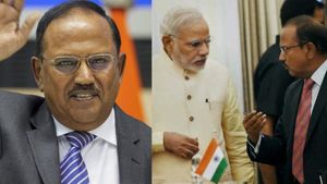 மியான்மர், பாகிஸ்தானை கதறவிட்ட சர்ஜிகல் ஸ்டிரைக் ஹீரோ-தேசிய பாதுகாப்பு ஆலோசகராக மீண்டும் அஜித் தோவல்