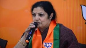 லோக்சபா சபாநாயகர் யார்? மோடி ‛டிக்’ அடிக்கப்போகும் பிரபல நடிகரின் மகள்.. யார் இவர் தெரியுமா? 
