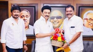 ஈரோடு லோக்சபா தொகுதியில் திமுக வேட்பாளர் பிரகாஷ் 2,36,566 வாக்குகள் வித்தியாசத்தில் வெற்றி  