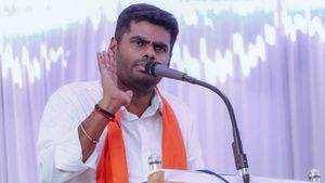 இந்திய அரசியலில் எந்த தலைவரும் செய்யாதது.. ரிசல்ட் நாளில் அண்ணாமலை இப்படி செய்யலாமா? ஒரே குழப்பம் 