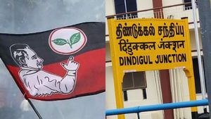  இரட்டை இலை கொடுத்த திண்டுக்கல்..கரங்கள் இணைந்தாலும் மனங்கள் இணையவில்லை! ’மாஜி’ பஞ்சாயத்தால் சிக்கல்