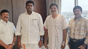  ஏ.சி.சண்முகத்துக்கு ஆபரேஷன்.. மருத்துவமனைக்கு நேரில் சென்று பார்த்த அண்ணாமலை!