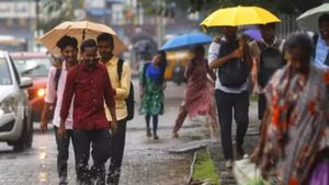 கோவை, திருப்பூர், தேனி, வேலூர் உள்பட 20 மாவட்டங்களில் அடுத்த 3 மணி நேரத்தில் மழை வெளுக்க போகுது 