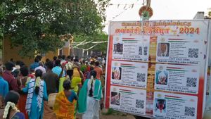  எலே நீங்க ஒரு ஆர்ட்டிஸ்டுனு நிரூபிச்சுட்டீங்களே.. அம்மன்களுக்கு ஆதார் கார்டு..! திருவிழாவில் கலகல