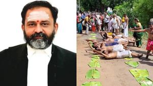 எச்சில் இலையில் அங்கப் பிரதட்சணம் - நீதிபதி GR சுவாமிநாதன் உத்தரவுக்கு தடை கோரிய வழக்கு ஒத்திவைப்பு!