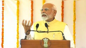 ஒரு வழியா தேர்தல் முடிஞ்சது.. எல்லோரும் ‘மோடியின் குடும்பத்தை’ நீக்குங்க! ஸ்ட்ரெய்ட்டாக சொன்ன மோடி..! 