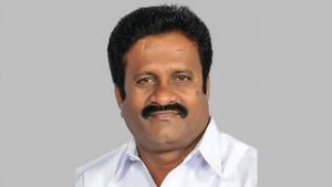 நான் இறந்துவிட்டேன்! தொகுதியும் காலியாகிடுச்சி! தனக்கு தானே பேஸ்புக் பதிவு போட்ட லால்குடி எம்எல்ஏ 