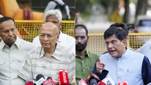  நாளை வாக்கு எண்ணிக்கை.. திடீரென தேர்தல் ஆணையத்திற்கு பறந்த இரண்டு லெட்டர்.. என்ன மேட்டர்