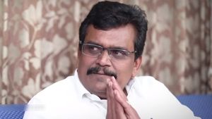 திமுகவின் 28 வருட கனவு.. நினைவாக்கிய தேனி தங்க தமிழ்செல்வன்.. ஓபிஎஸால் மறக்க முடியாத நபர் 
