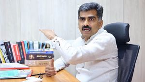  குவைத் நாட்டில் உயிரிழந்த திருச்சியை சேர்ந்த நபர்.. உடலைக் கொண்டு வர எம்.பி. துரை வைகோ உதவி 