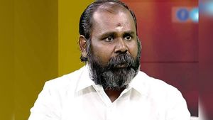 இப்படியே போனால் எப்படி? எதிர்காலமே சீரழிந்து விடும்! பட்டென பேசிய ஆர்பி உதயகுமார்.. என்னாச்சு?