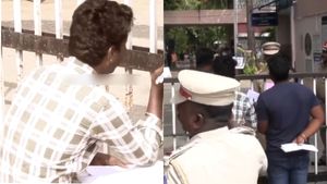 ப்ளீஸ்.. இதான் என் லைஃப்.. கதறிய இளைஞர்! ஊர்க்காவல் படை தேர்வுக்கு தாமதாக வந்ததால் அனுமதி மறுப்பு 