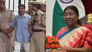 ‛‛உறுதியானது தூக்கு’’.. செங்கோட்டை தாக்குதல் பயங்கரவாதியின் கருணை மனுவை நிராகரித்தார் ஜனாதிபதி 