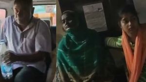  கோவையில் “பகீர்”.. 2.5 லட்சத்துக்கு பெண் குழந்தை விற்பனை.. பீகாரை சேர்ந்தவர்கள் உட்பட 5 பேர் கைது!