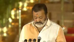  கேரளாவில் மலர்ந்த தாமரை.. சுரேஷ் கோபிக்கு மத்திய அமைச்சரவையில் இடம்! இணையமைச்சராக பதவியேற்றார்