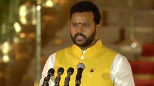 பிரதமர் மோடி கேபினட்டிலேயே இளம் அமைச்சர்.. 3 முறை எம்பி.. யார் இந்த ராம் மோகன் நாயுடு? 