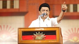 அரசியலமைப்பை மாற்ற நினைத்தவரை.. அதை வணங்க வைத்தது தான் நம் வெற்றி: மு.க.ஸ்டாலின் 