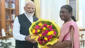 இன்று பிரதமராக பதவியேற்கும் மோடி.. சம்பளம் எவ்வளவு! மற்ற அமைச்சர்களுக்கு ஊதியம் & பிற சலுகைகள் என்ன?
