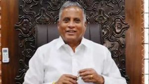 புஷ்ஷான 3 மாஜி முதல்வர் ‛லாபி’..முதல்முறை எம்பி டூ மத்திய அமைச்சர்! யார் இந்த கர்நாடகாவின் சோமண்ணா? 