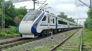 சென்னை-நாகர்கோவில் ரூட்டை விடுங்க.. தமிழகத்திற்கு மேலும் ஒரு வந்தே பாரத் ரயில் ரெடி! ஹேப்பியான மதுரை