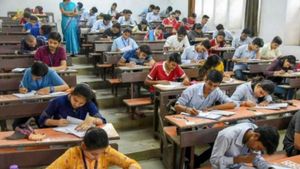யுஜிசி  நெட் தேர்வு திடீர் ரத்து.. மத்திய கல்வி அமைச்சகம் அறிவிப்பு.. சிபிஐ விசாரணைக்கு ஆணை 