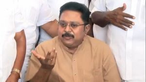  தனியார் கல்லூரியில் சடலமாக மீட்கப்பட்ட மாணவி! உரிய நடவடிக்கை எடுக்க வேண்டும்: டிடிவி தினகரன் 