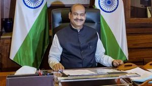 மீண்டும் லோக்சபா சபாநாயகராகும் ஓம் பிர்லா.. இதற்கு முன் 2 முறை பதவி வகித்தவர்கள் யார் யார்? 