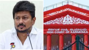 துரத்தும் சனாதனம்.. உதயநிதி ஸ்டாலின் நிகழ்ச்சி ஏற்பாட்டாளர்கள் மீதான நடவடிக்கை- கர்நாடகா கோர்ட் தடை! 