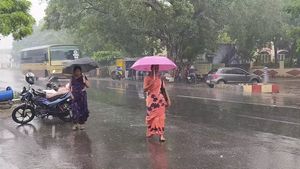 அப்படியே கோவைல தொடங்கி நீலகிரி வரை ஹாட்ஸ்பாட்! கனமழை கொட்ட போகுது! 2 நாளைக்கு வார்னிங் 