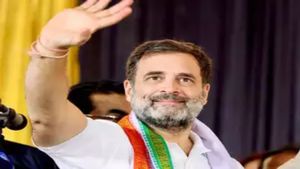 என்னது மாத்த போறீங்களா? ‘சட்டத்தை’ கையிலெடுத்த ராகுல் காந்தி! இப்போ சேல்ஸ் பிச்சுகிட்டு போகுதாமே! 