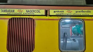 நாகர்கோவில் - தாம்பரம் சிறப்பு ரயில் இன்று ரத்து.. நாளையும் ரத்து செய்யப்படுவதாக அறிவிப்பு!