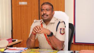  சிவகாசியில் நிகழ்ந்தது ஆணவக்கொலை அல்ல.. விருதுநகர் எஸ்.பி பரபர விளக்கம்!