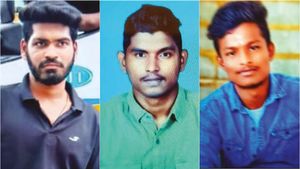 கோவை சூலூரில் தேனியைச் சேர்ந்த 7 நண்பர்கள் அறையில் மது அருந்திய போது.. 2 தவறால் முடிந்த வாழ்க்கை 