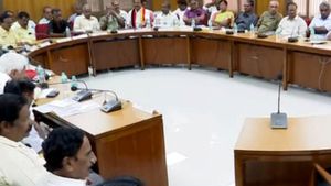 போக்குவரத்து ஊழியர்களுக்கு விரைவில் “குட் நியூஸ்”.. ஊதிய உயர்வு தொடர்பாக ஆகஸ்ட் 27ல் பேச்சுவார்த்தை!