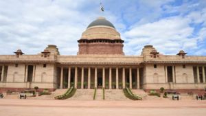 ஜனாதிபதி மாளிகையில் தர்பார் ஹால், அசோக் ஹாலுக்கு திரவுபதி முர்மு சூட்டிய புது பெயர்கள் தெரியுமா? 