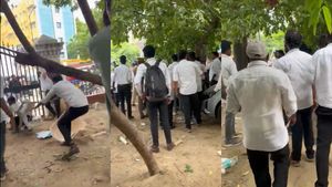 சென்னை நீதிமன்ற வளாகத்திலேயே அடிதடி..சட்டையை கிழித்து சண்டையிட்டு கொண்ட வழக்கறிஞர்கள்! ஷாக் வீடியோ! 