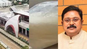 கிளாம்பாக்கம் பஸ் ஸ்டான்டில் மெத்தம்பட்டமைன் போதை பொருள்! முழுசா ஒழிப்பது எப்போது? டிடிவி தினகரன் 