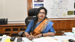  தமிழ்நாட்டில் தொழில் அதிபர் ஆக ஆசையா.. 15 லட்சம் வரை அள்ளித்தரும் அரசு.. விண்ணப்பிக்க அழைப்பு 