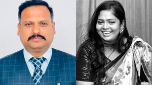 மதுரை மாணவன் கடத்தல் வழக்கு! மனைவி சூர்யாவின் உடலை வாங்க குஜராத் ஐஏஎஸ் அதிகாரி மறுப்பு 