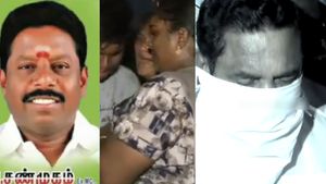  சேலத்தில் படுகொலை செய்யப்பட்ட அதிமுக நிர்வாகி சண்முகம்.. உடலை பார்த்து கண்கலங்கிய எடப்பாடி 