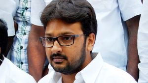 துரை தயாநிதி நலமுடன் உள்ளார்.. தவறான தகவலை நம்ப வேண்டாம்.. வேலூர் சிஎம்சி மருத்துவமனை விளக்கம் 