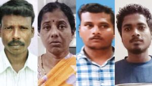 ஈரோடு தாளவாடியில் தாயுடன் உல்லாசமாக இருந்தவரை.. சாக்குமூட்டையில் பார்சல் செய்த மகன்.. வாக்குமூலம் 