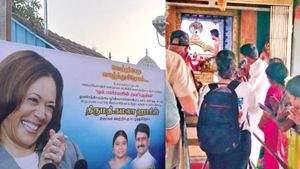 அமெரிக்க அதிபர் தேர்தல்:கமலா ஹாரிஸ் வெற்றி பெற திருவாரூர் அருகே பூர்வீக கிராம மக்கள் பிரார்த்தனை! 