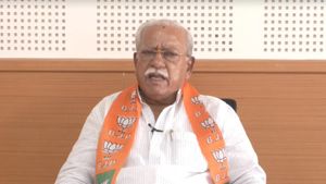 தலித்களுக்கு பதவி தராம உயர் ஜாதியினரை மட்டும் மத்திய அமைச்சராக்குறாங்க.. பாஜகவை விளாசிய சொந்த எம்பி